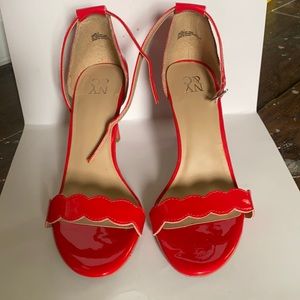 Women’s shoes